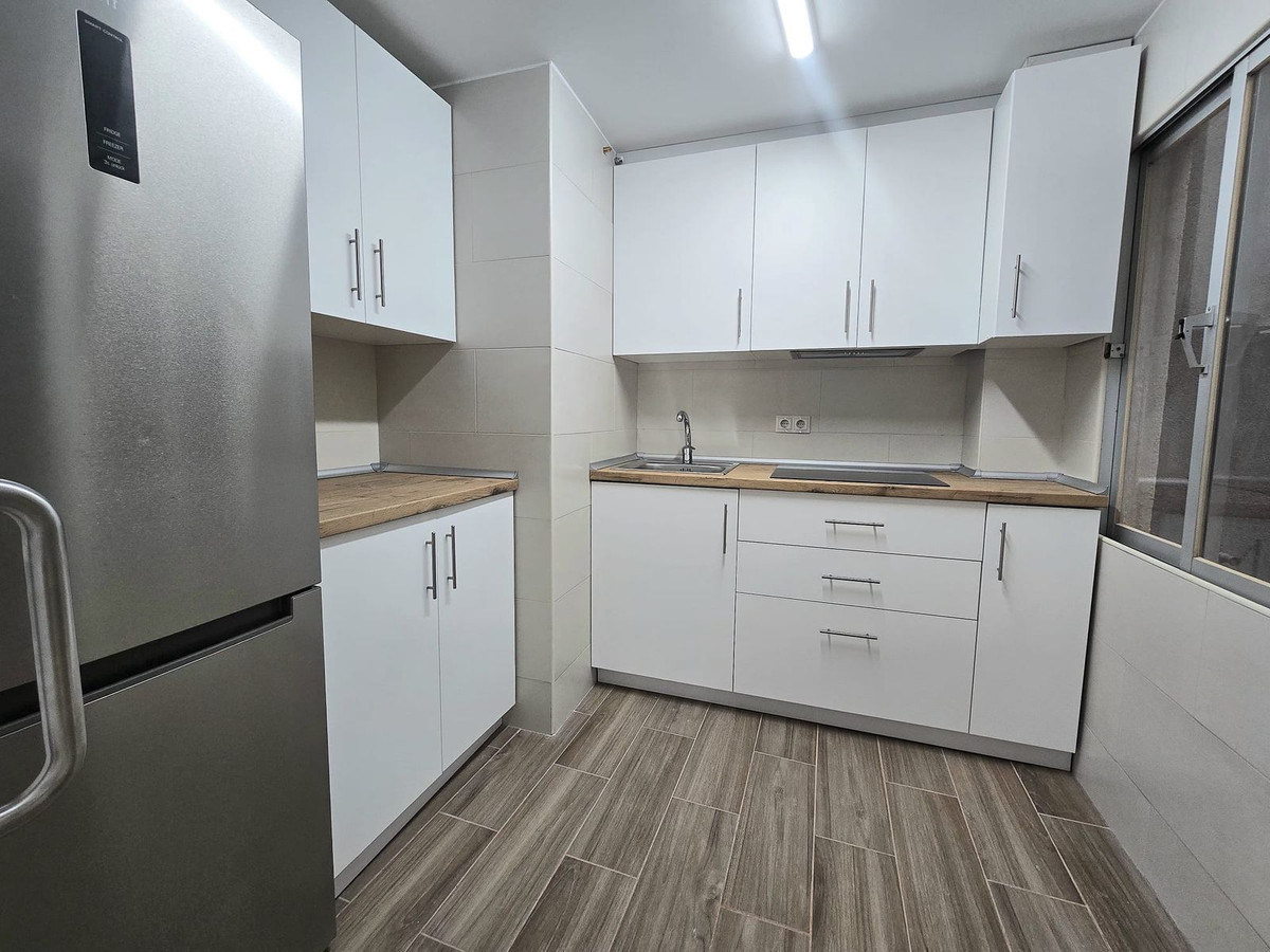 Se vende Apartamento Planta Media de 3 dormitorios en Costa Del Sol, Málaga, España