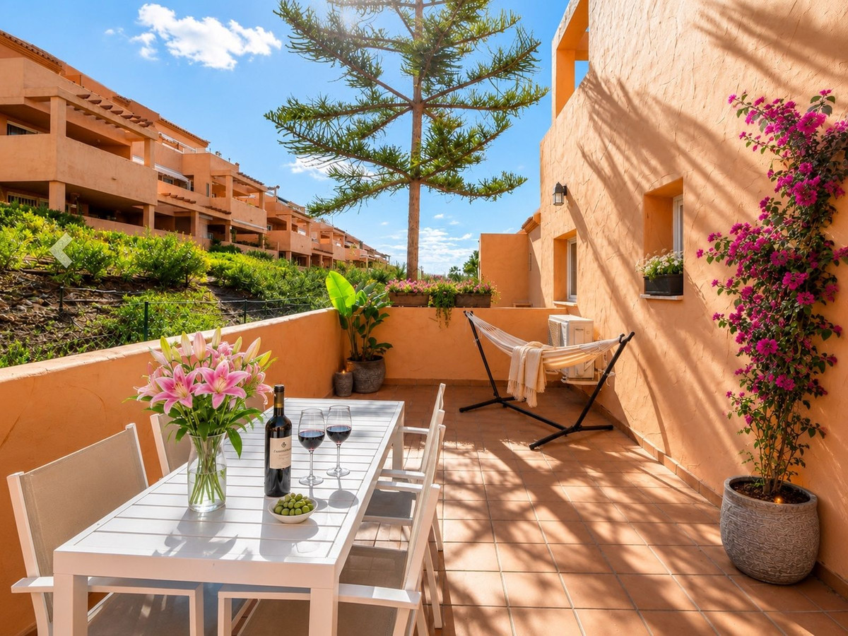 2 Bed Apartment for sale in Elviria Costa Del Sol, Málaga, Spain