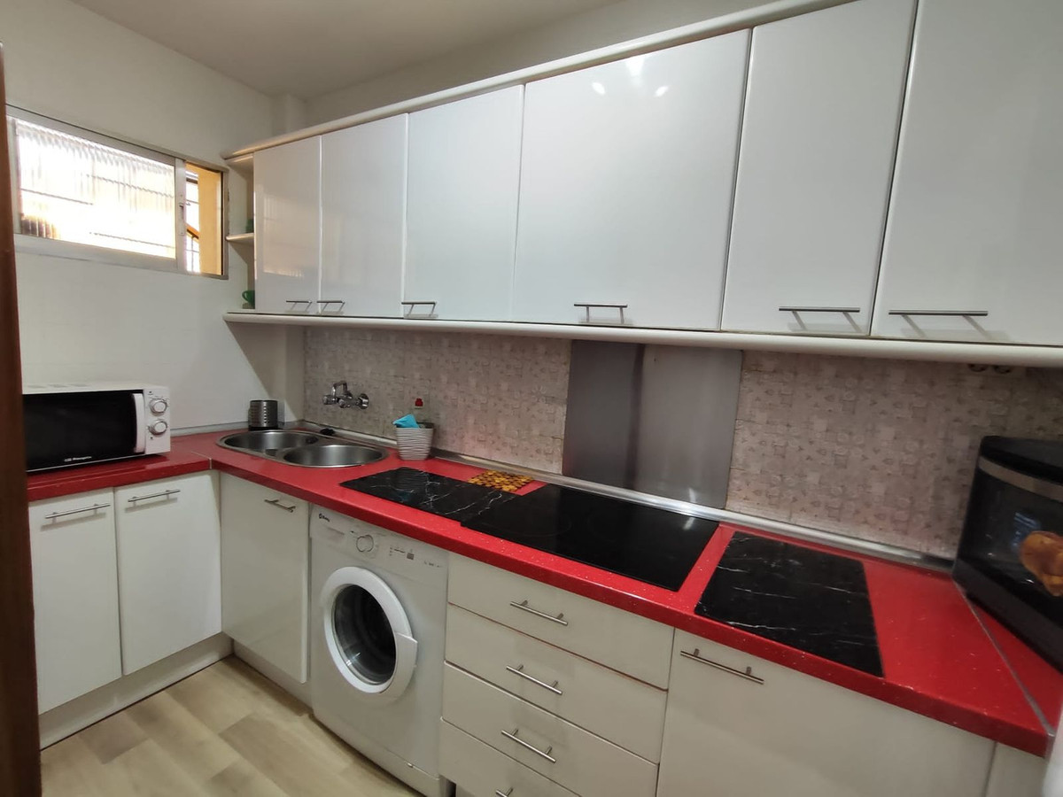 2 Bed Apartment for sale in Fuengirola Costa Del Sol, Málaga, Spain