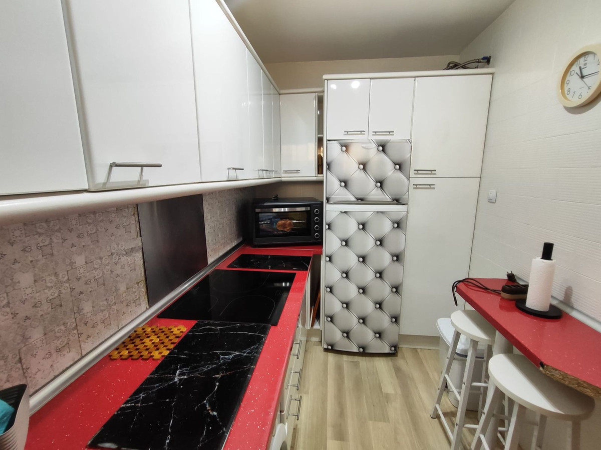2 Bed Apartment for sale in Fuengirola Costa Del Sol, Málaga, Spain
