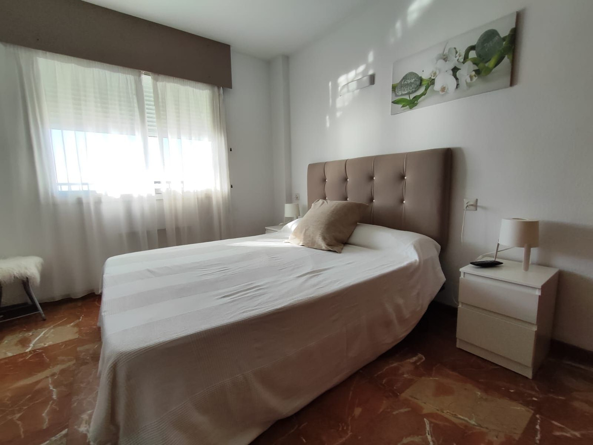 2 Bed Apartment for sale in Fuengirola Costa Del Sol, Málaga, Spain