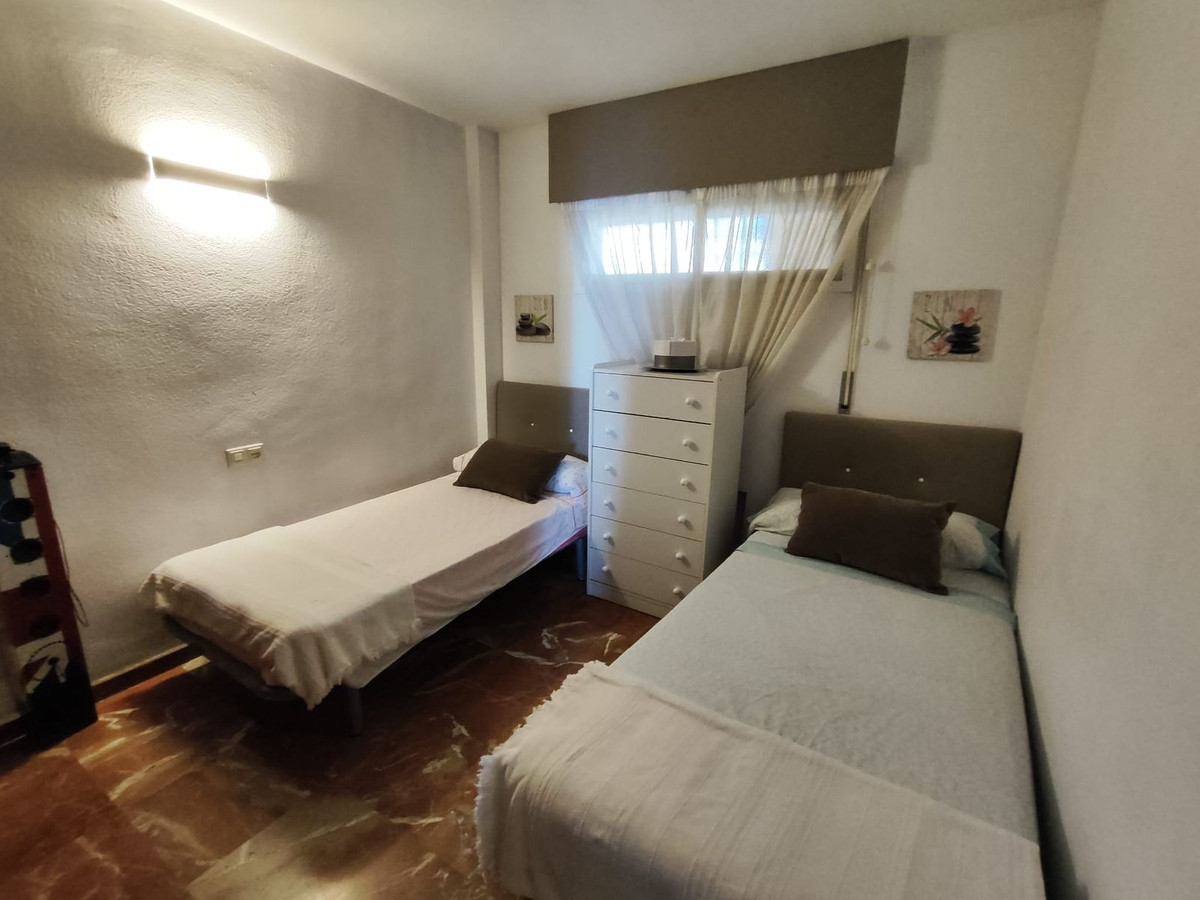 2 Bed Apartment for sale in Fuengirola Costa Del Sol, Málaga, Spain