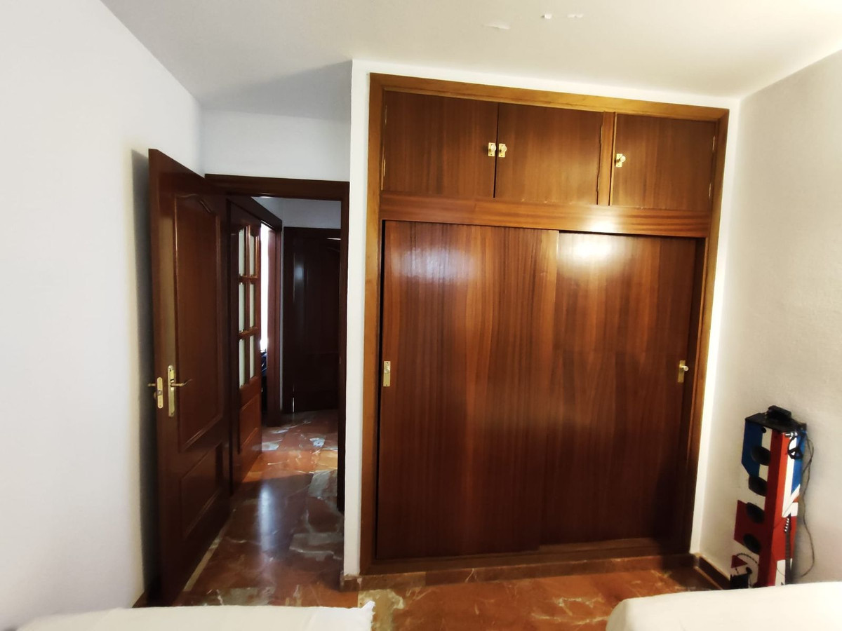 2 Bed Apartment for sale in Fuengirola Costa Del Sol, Málaga, Spain