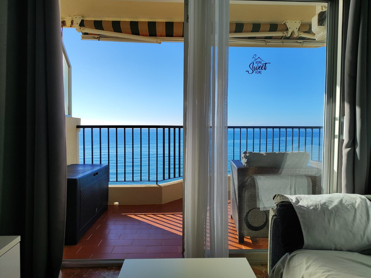 2 Bed Apartment for sale in Fuengirola Costa Del Sol, Málaga, Spain