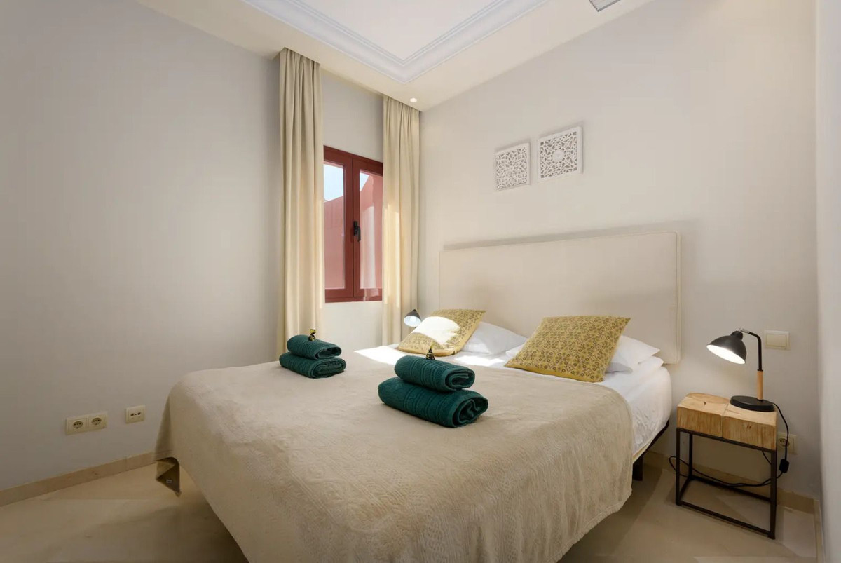 Se vende Apartamento Planta Media de 2 dormitorios en Costa Del Sol, Málaga, España