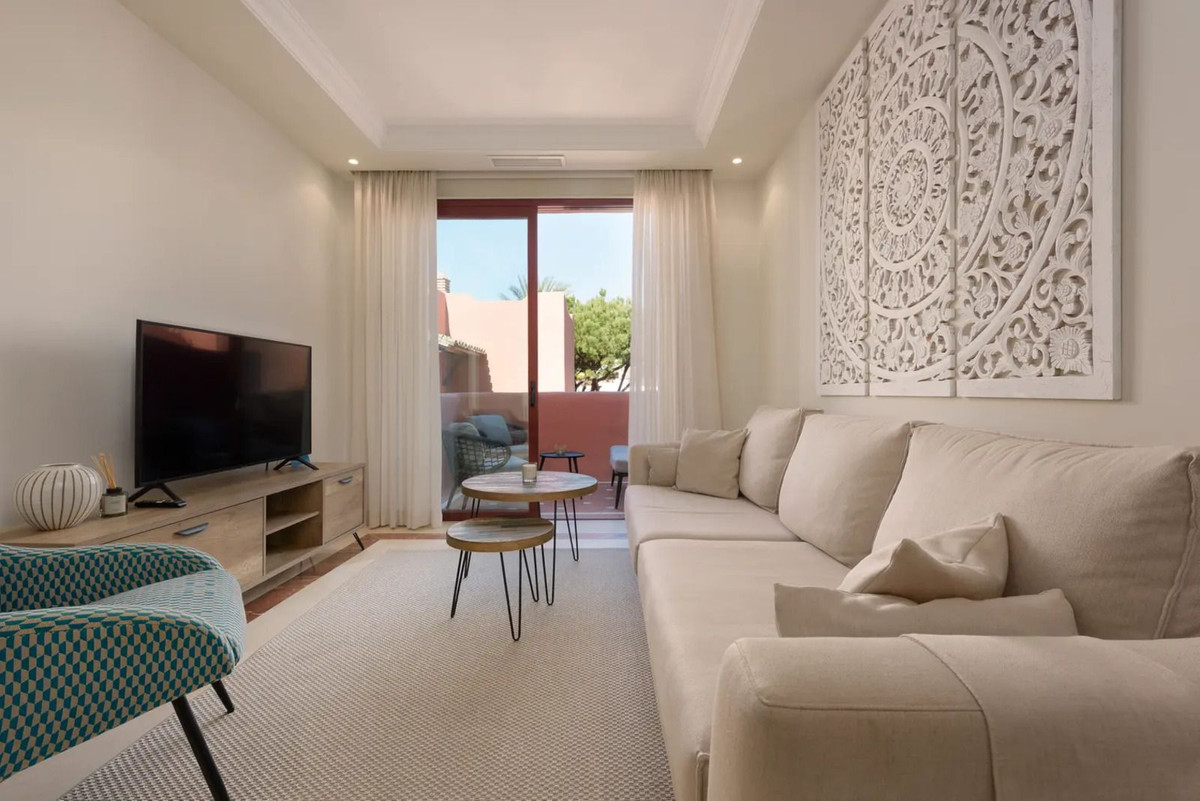 Se vende Apartamento Planta Media de 2 dormitorios en Costa Del Sol, Málaga, España