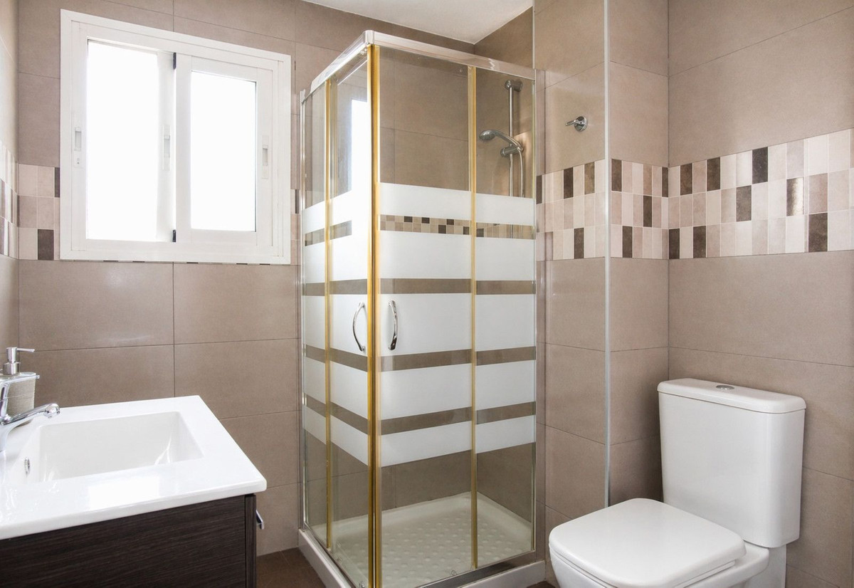 3 Bed Apartment for sale in Fuengirola Costa Del Sol, Málaga, Spain