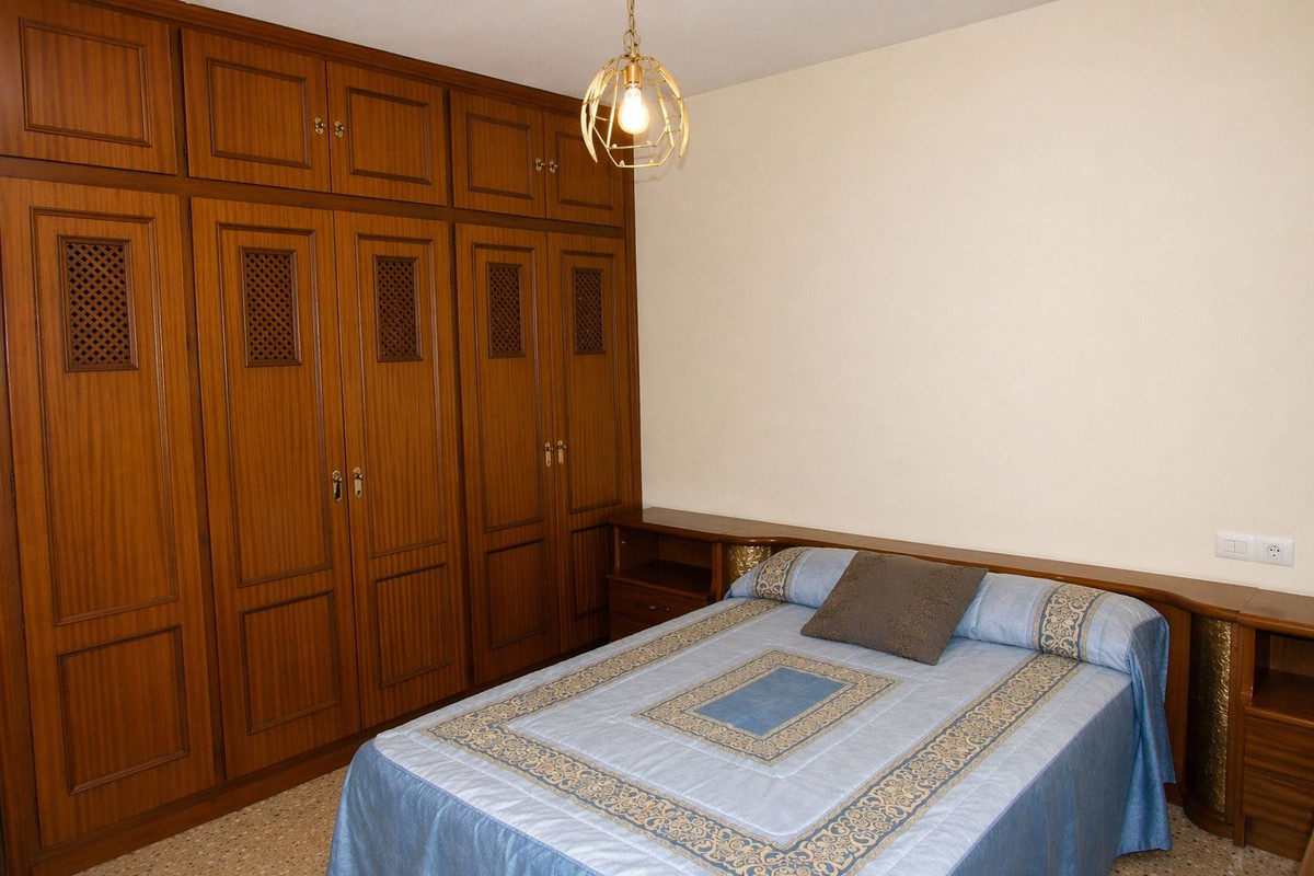 3 Bed Apartment for sale in Fuengirola Costa Del Sol, Málaga, Spain