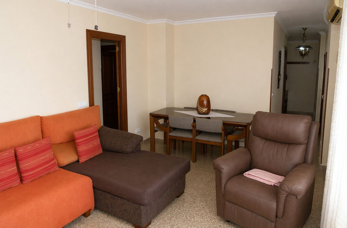 3 Bed Apartment for sale in Fuengirola Costa Del Sol, Málaga, Spain