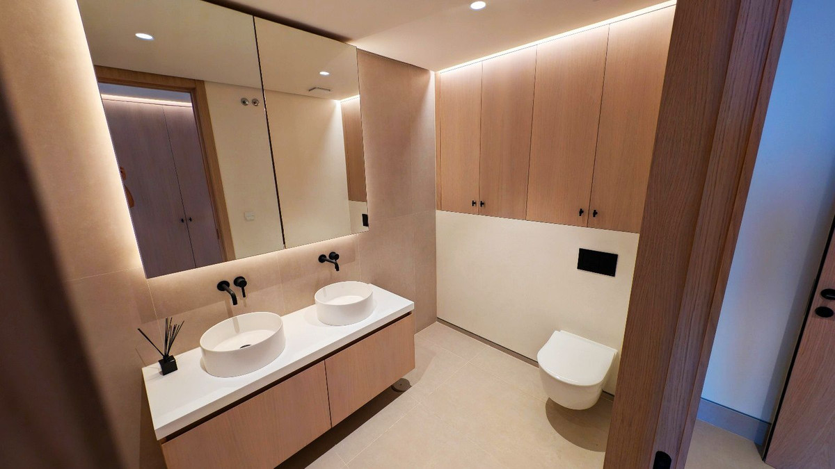 3 Bed Apartment for sale in Málaga Costa Del Sol, Málaga, Spain