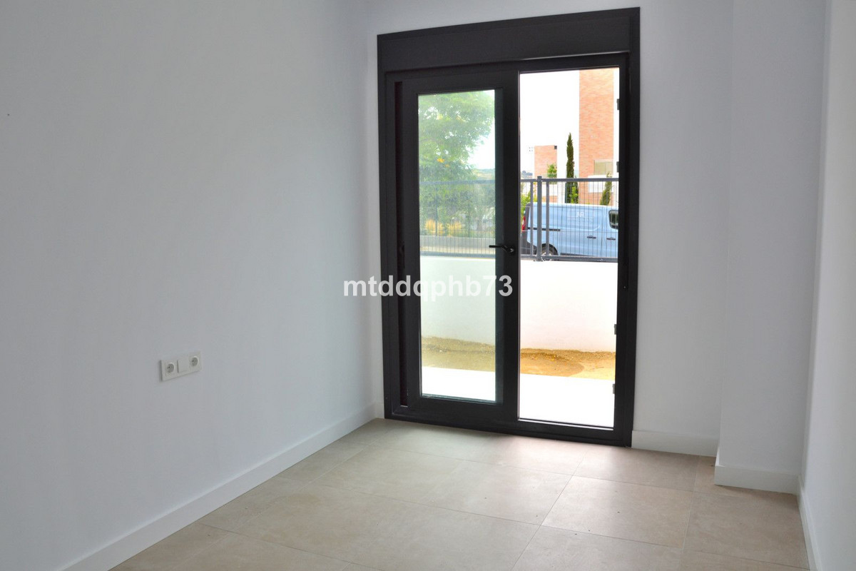 2 Bed Apartment for sale in Estepona Costa Del Sol, Málaga, Spain
