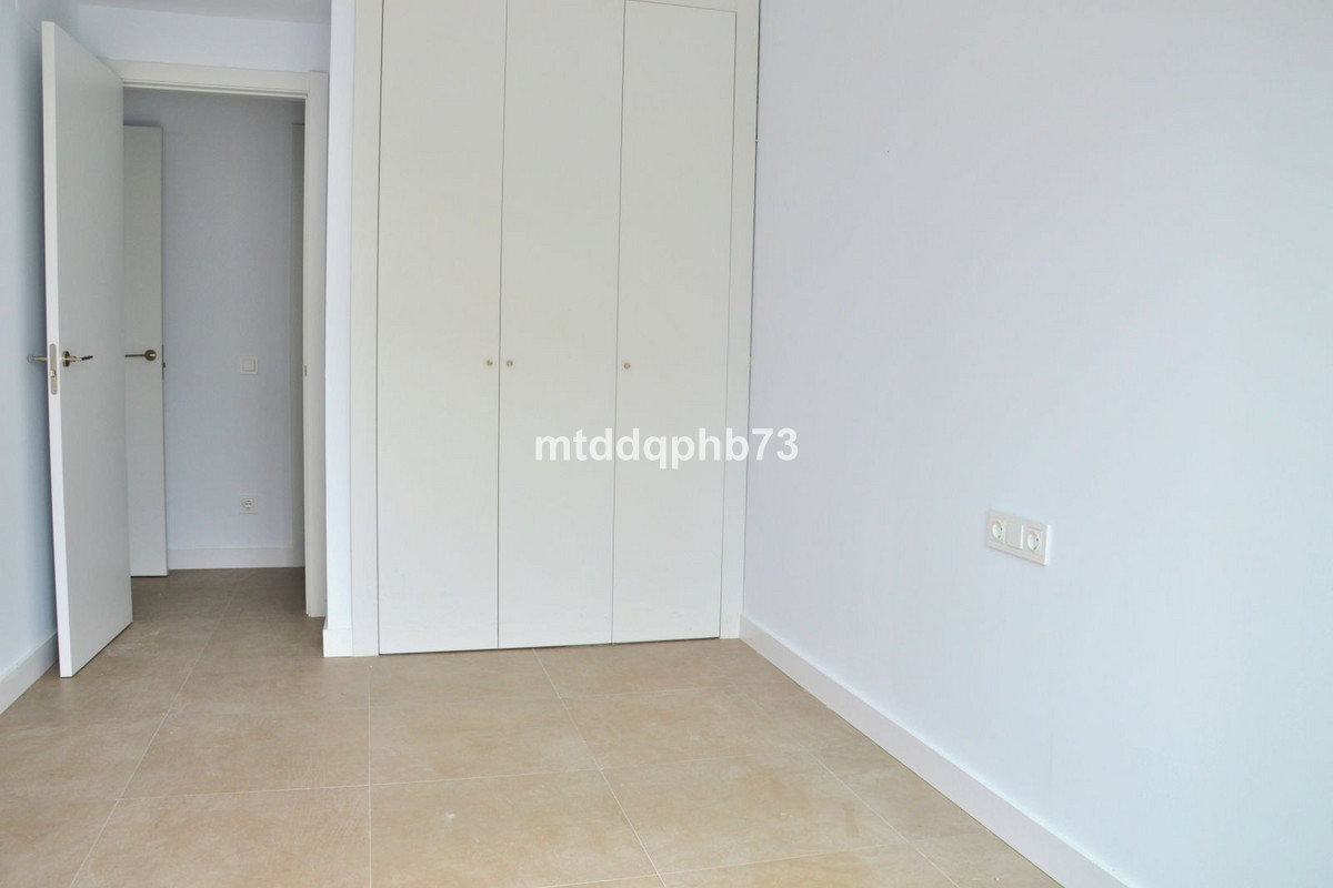 2 Bed Apartment for sale in Estepona Costa Del Sol, Málaga, Spain