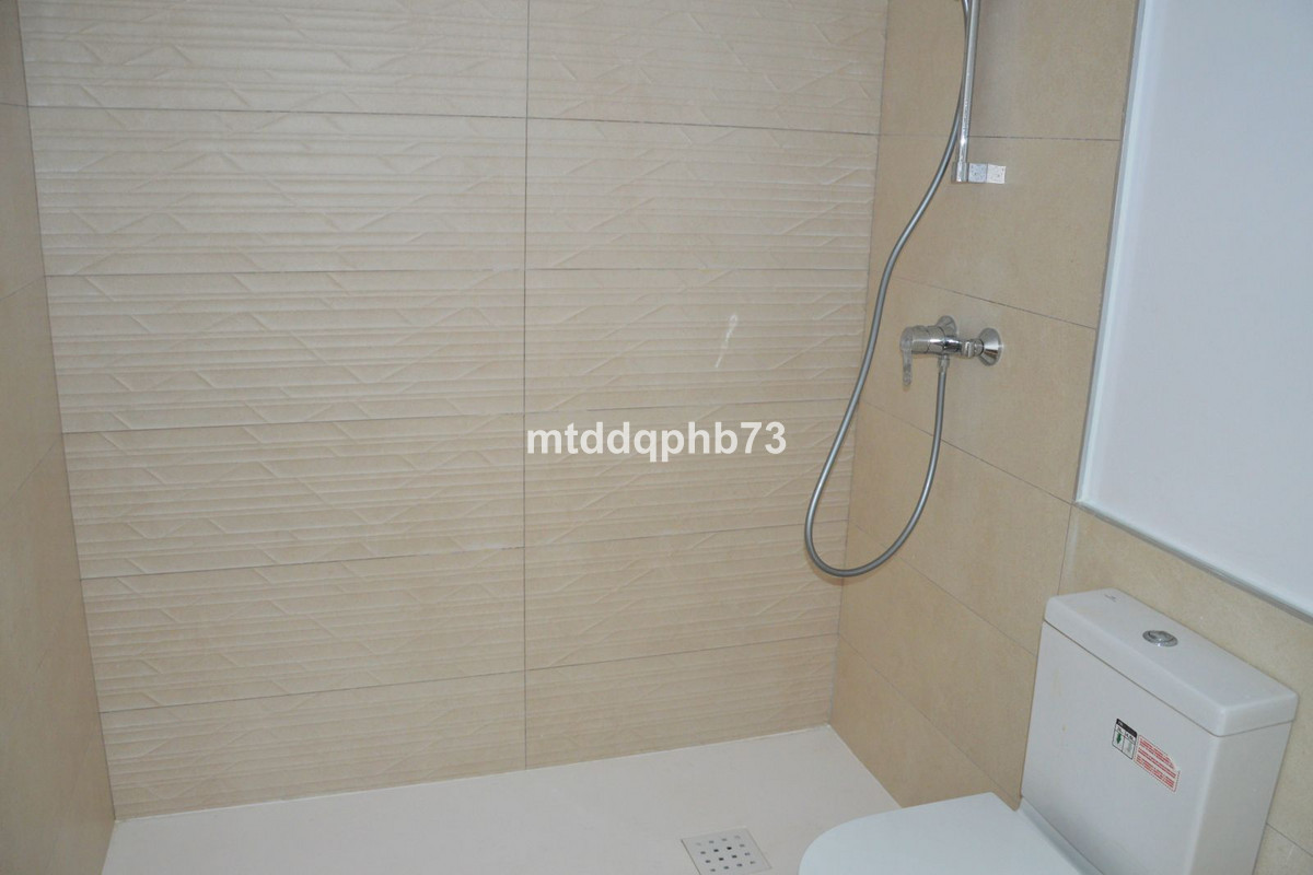 2 Bed Apartment for sale in Estepona Costa Del Sol, Málaga, Spain
