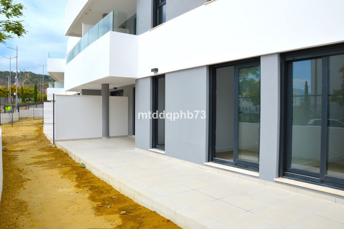 2 Bed Apartment for sale in Estepona Costa Del Sol, Málaga, Spain
