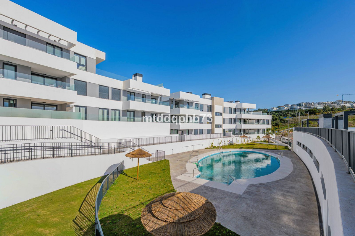 2 Bed Apartment for sale in Estepona Costa Del Sol, Málaga, Spain