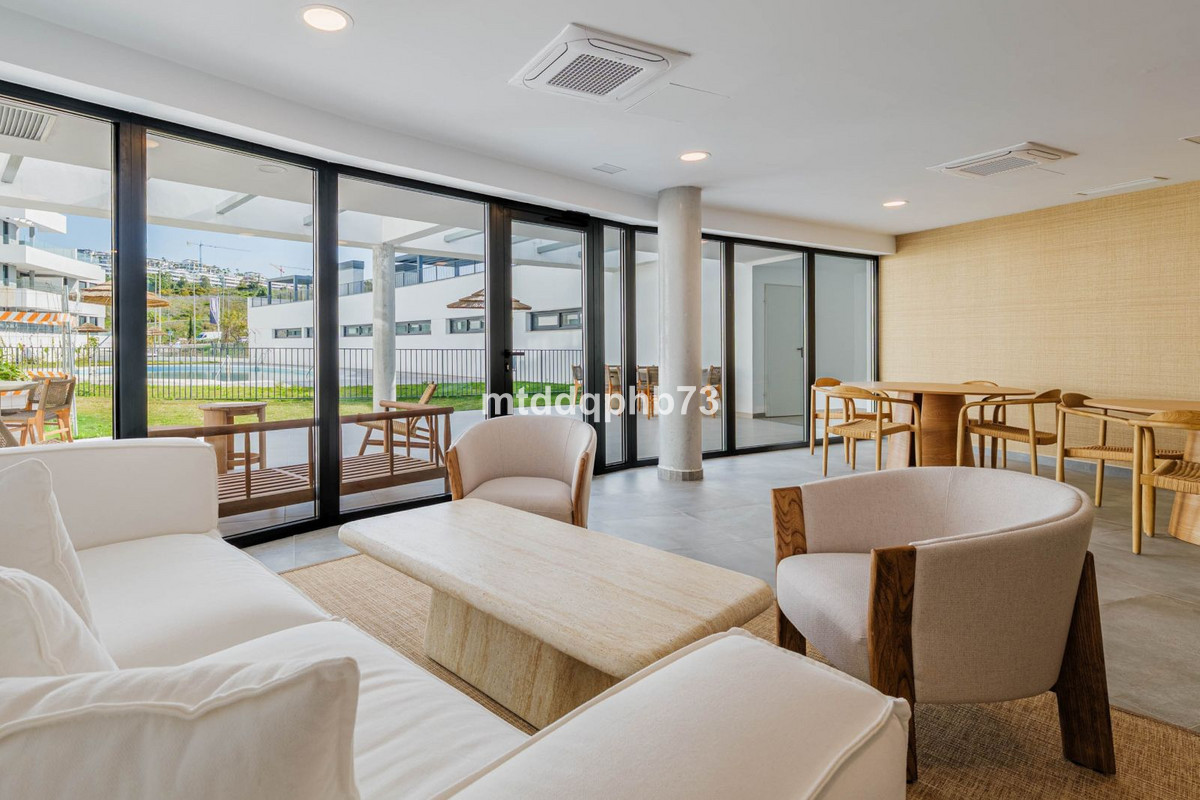2 Bed Apartment for sale in Estepona Costa Del Sol, Málaga, Spain