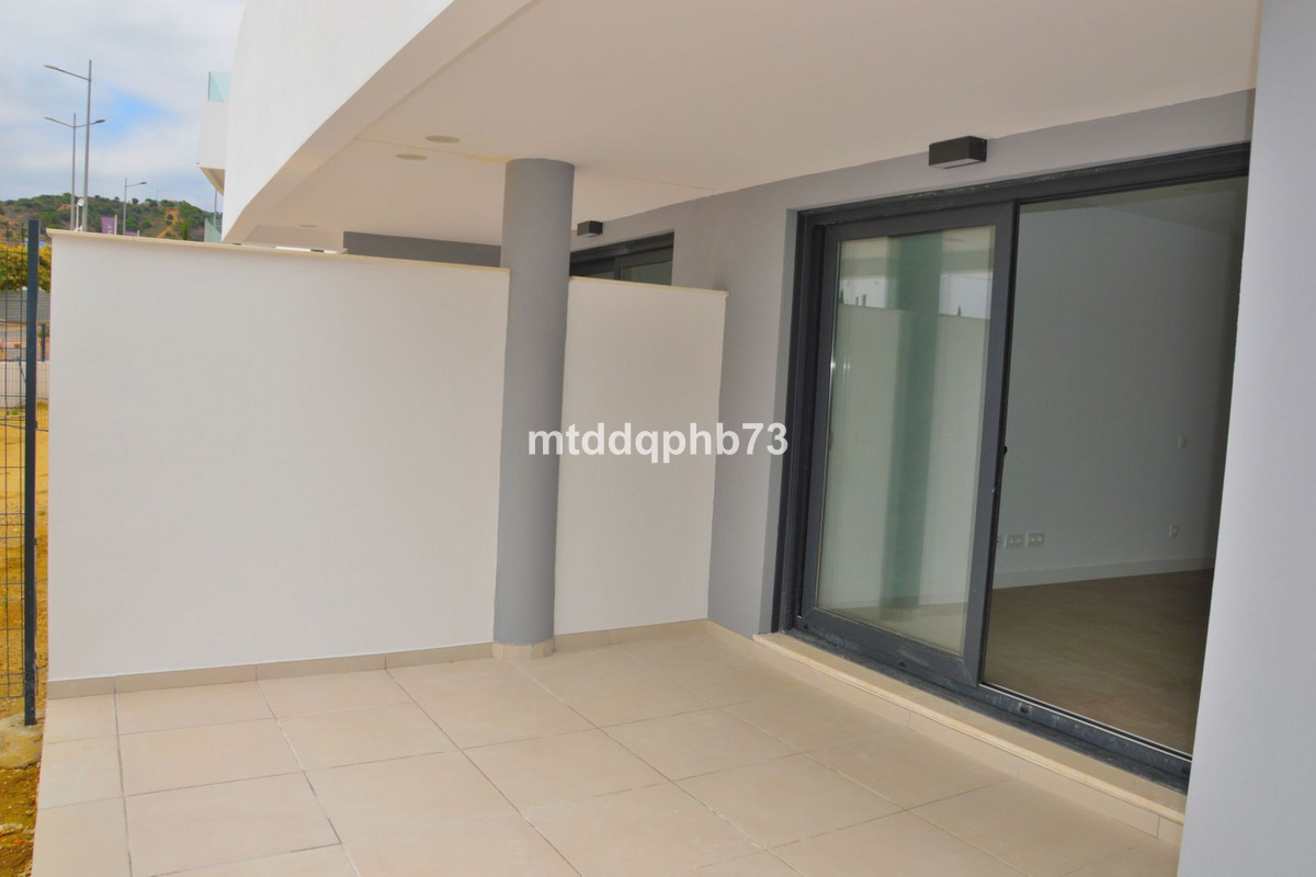 2 Bed Apartment for sale in Estepona Costa Del Sol, Málaga, Spain