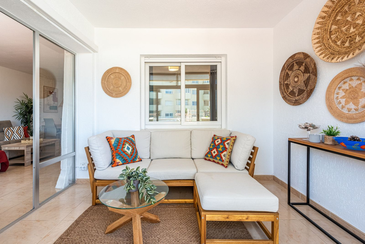 1 Bed Apartment for sale in Estepona Costa Del Sol, Málaga, Spain