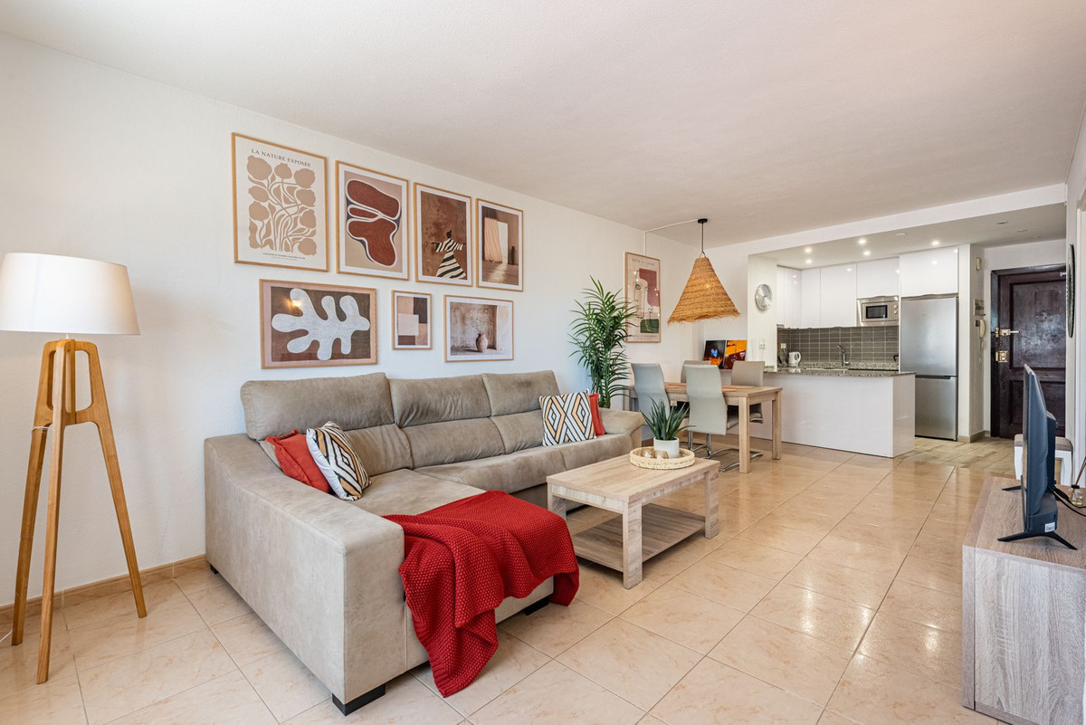 1 Bed Apartment for sale in Estepona Costa Del Sol, Málaga, Spain