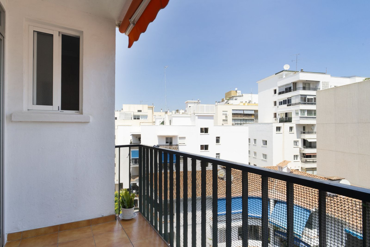 2 Bed Apartment for sale in Marbella Costa Del Sol, Málaga, Spain