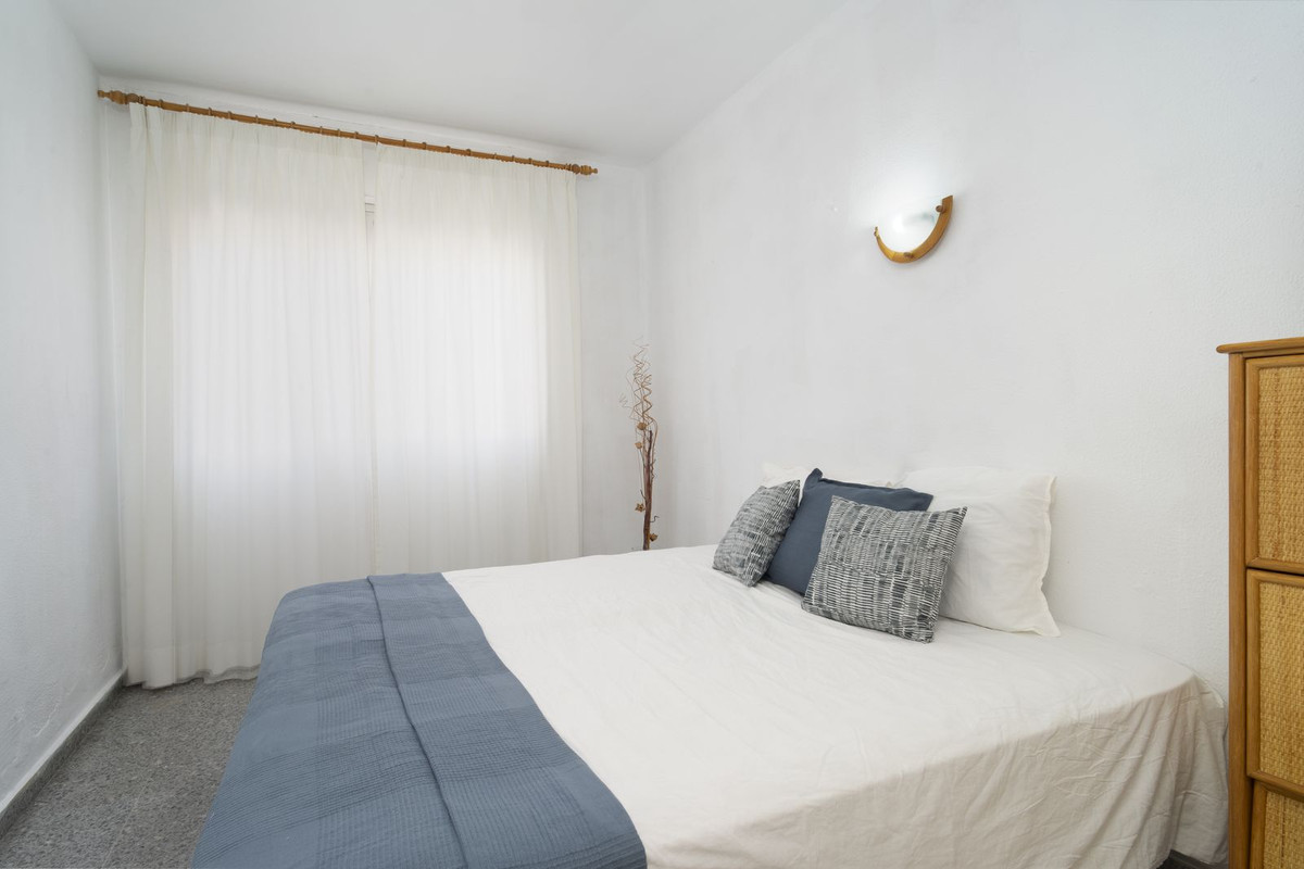 2 Bed Apartment for sale in Marbella Costa Del Sol, Málaga, Spain