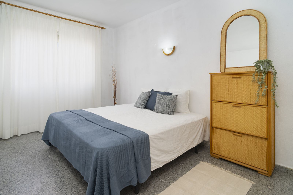 2 Bed Apartment for sale in Marbella Costa Del Sol, Málaga, Spain