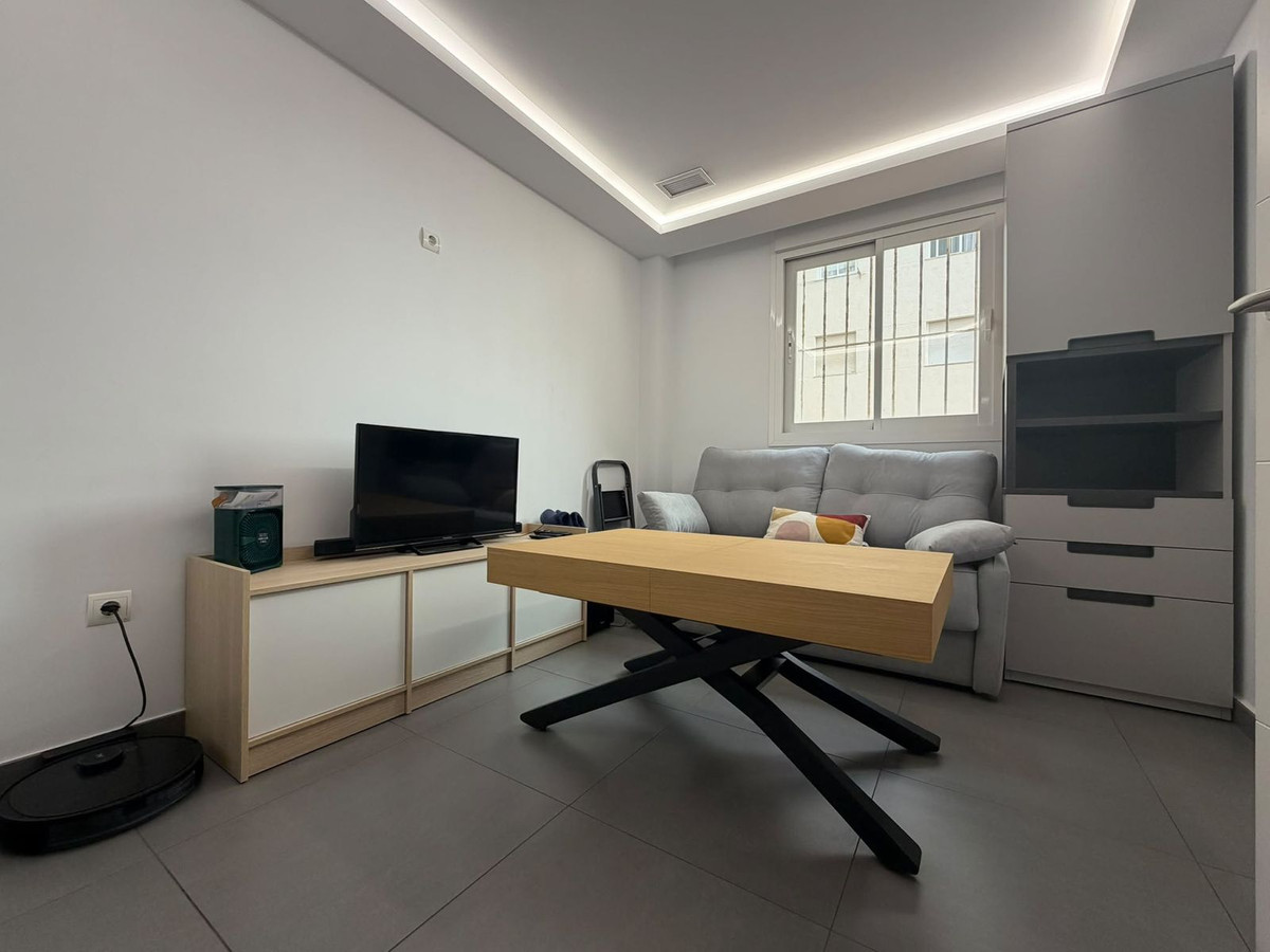 4 Bed Commercial unit for sale in Estepona Costa Del Sol, Málaga, Spain