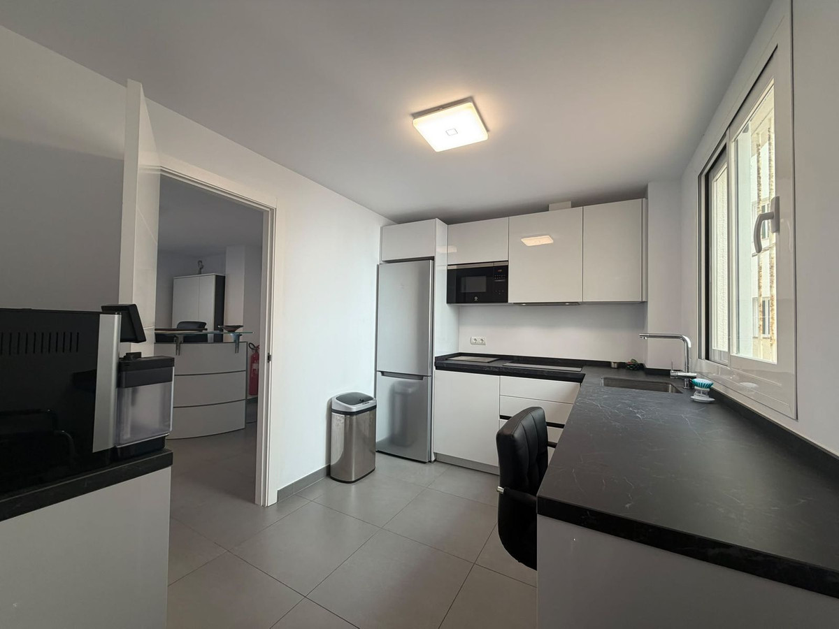 4 Bed Commercial unit for sale in Estepona Costa Del Sol, Málaga, Spain