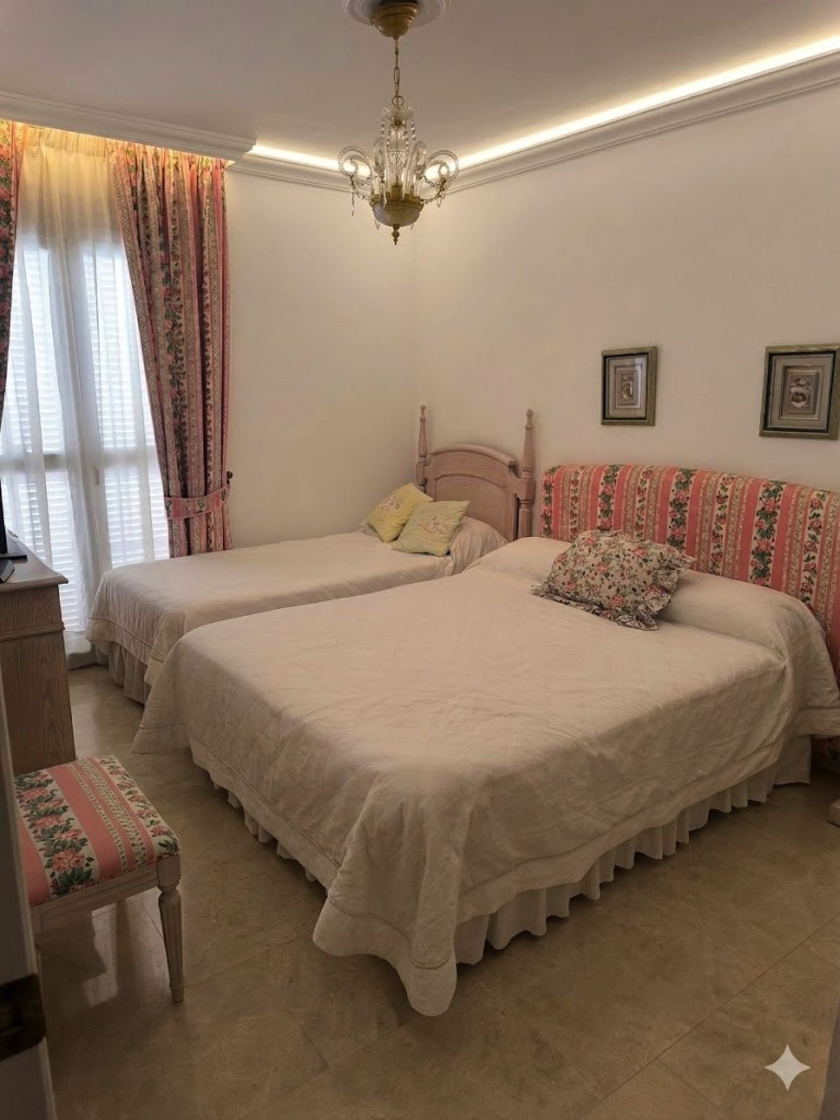 4 Bed Townhouse for sale in Nueva Andalucía Costa Del Sol, Málaga, Spain