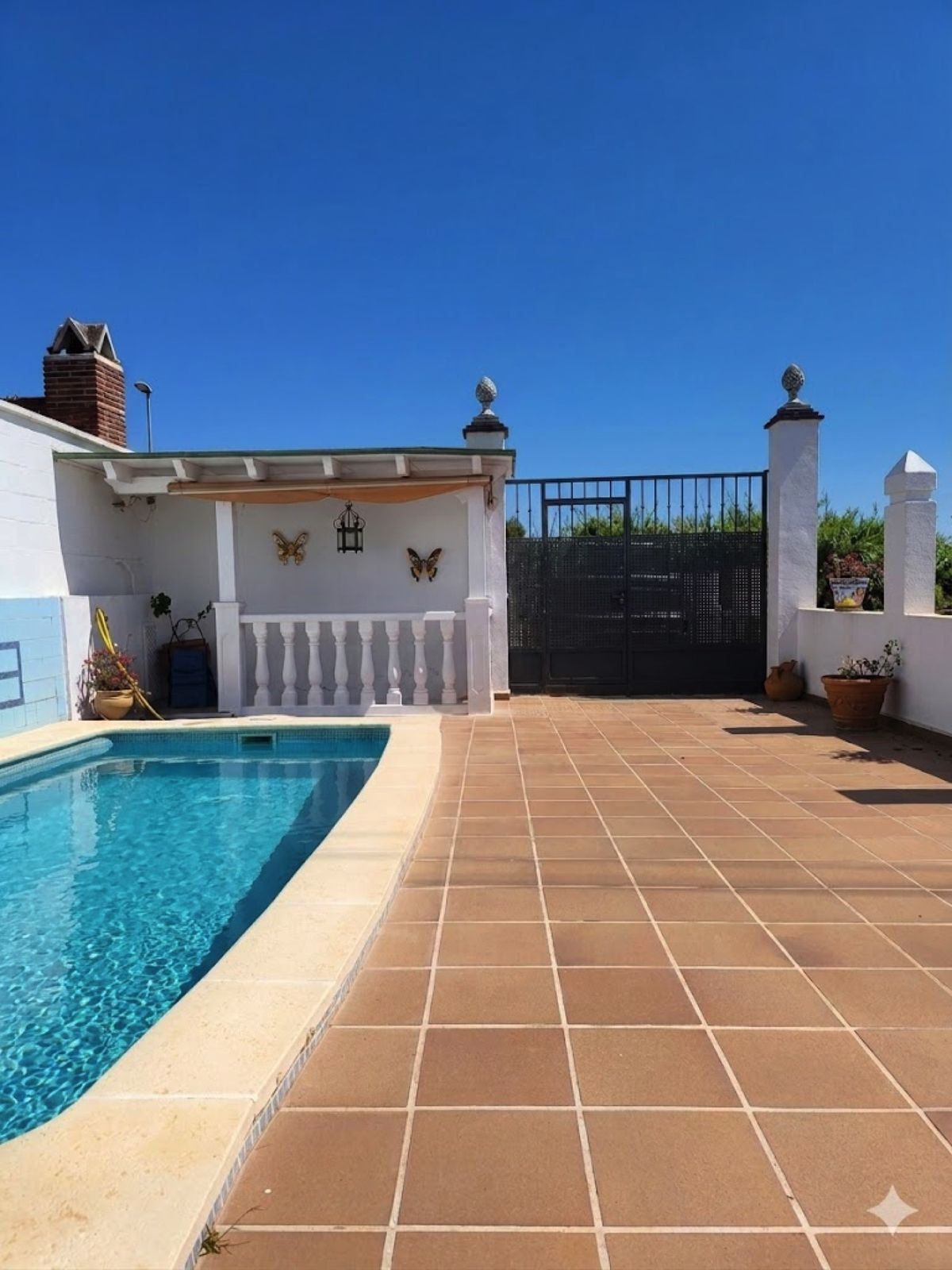 4 Bed Townhouse for sale in Nueva Andalucía Costa Del Sol, Málaga, Spain