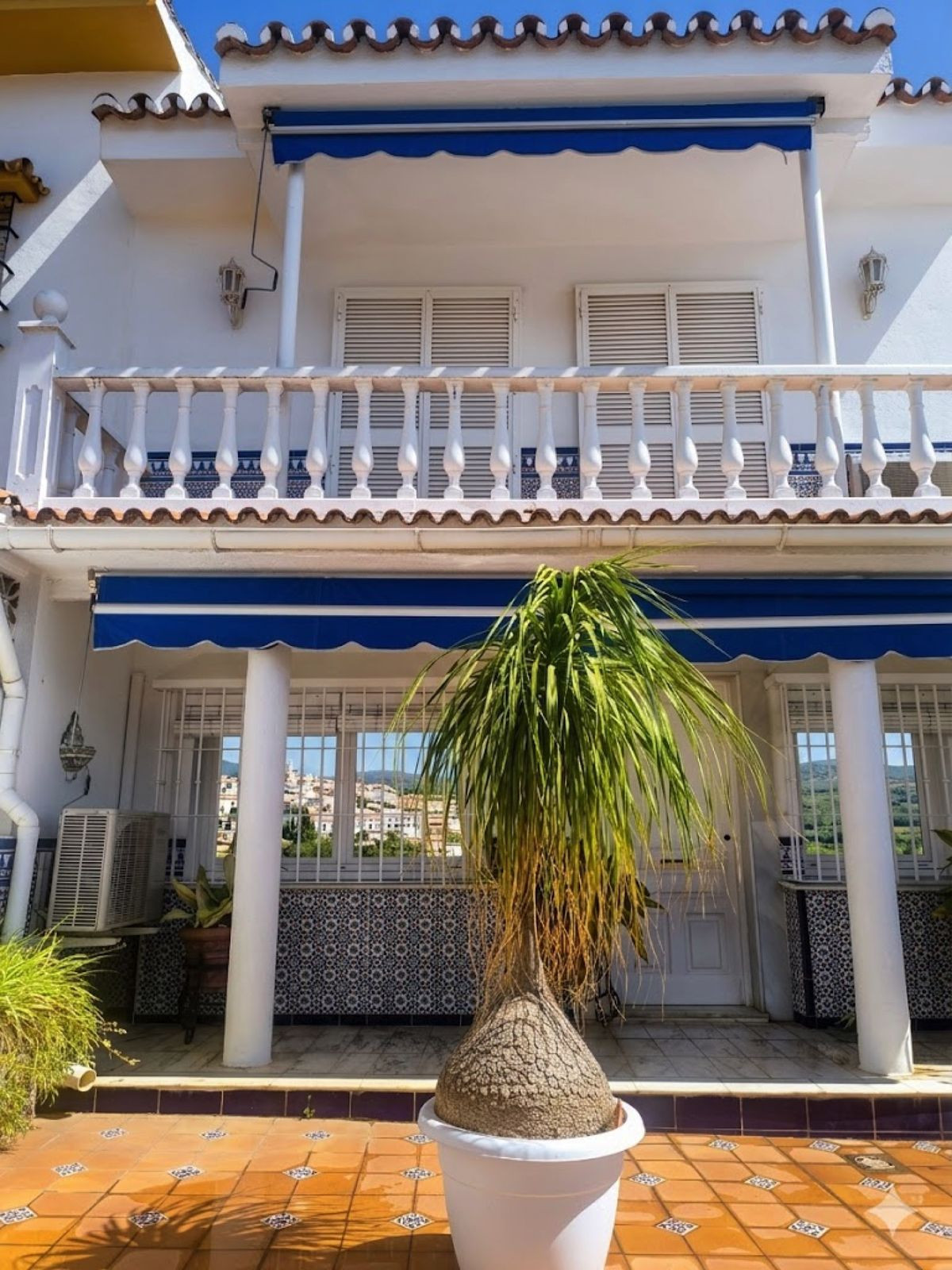 4 Bed Townhouse for sale in Nueva Andalucía Costa Del Sol, Málaga, Spain