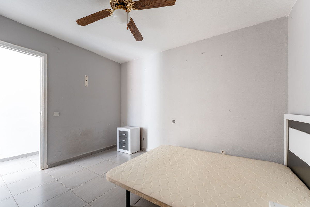 Se vende Apartamento Planta Media de 2 dormitorios en Costa Del Sol, Málaga, España