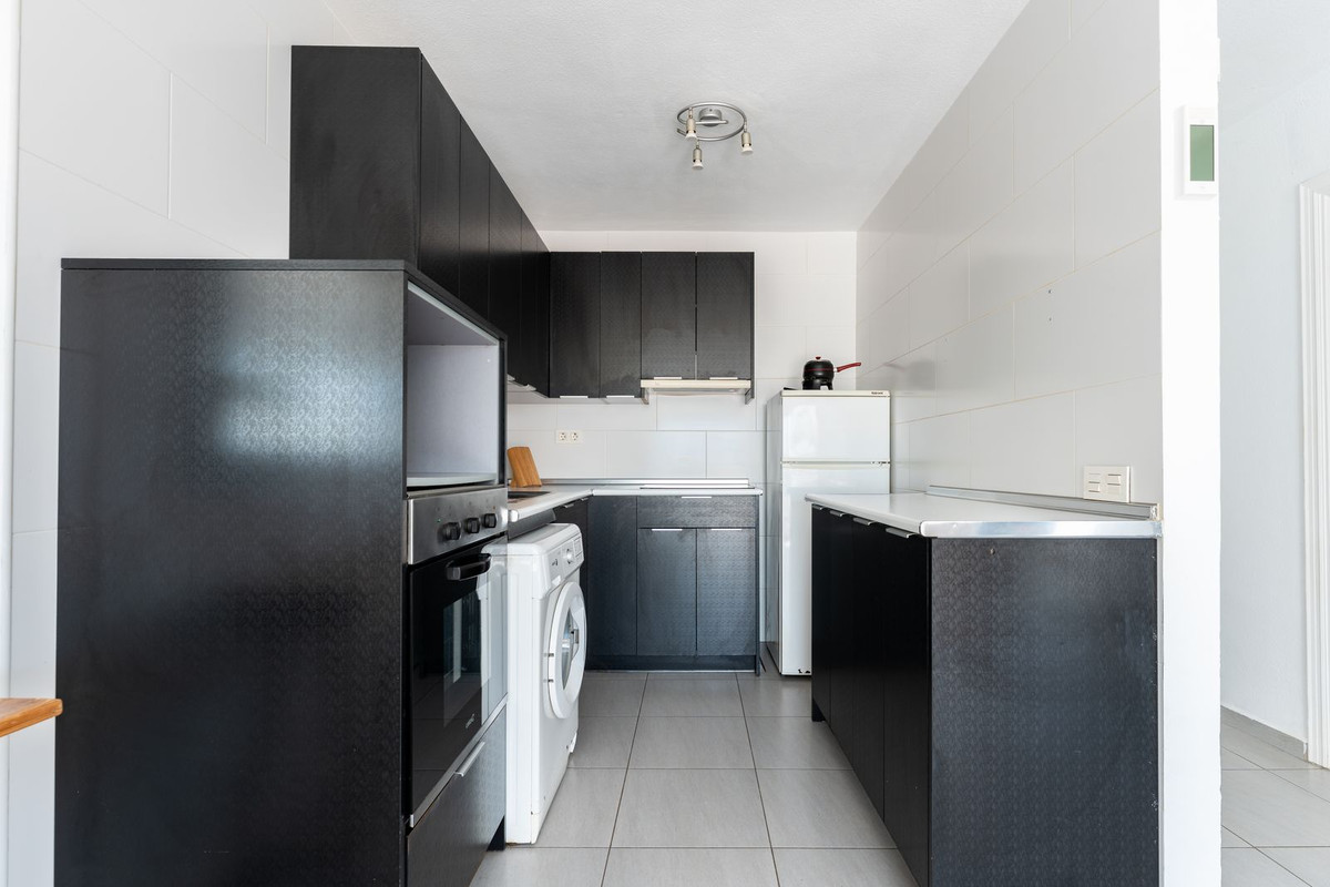 Se vende Apartamento Planta Media de 2 dormitorios en Costa Del Sol, Málaga, España
