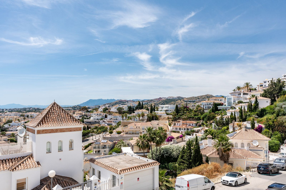 Se vende Apartamento Planta Media de 2 dormitorios en Costa Del Sol, Málaga, España