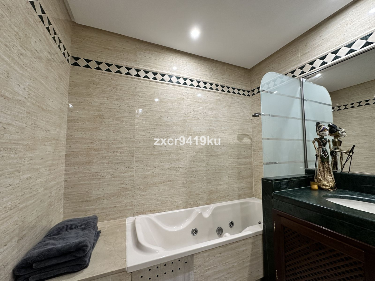 Se vende Apartamento Planta Baja de 2 dormitorios en Costa Del Sol, Málaga, España