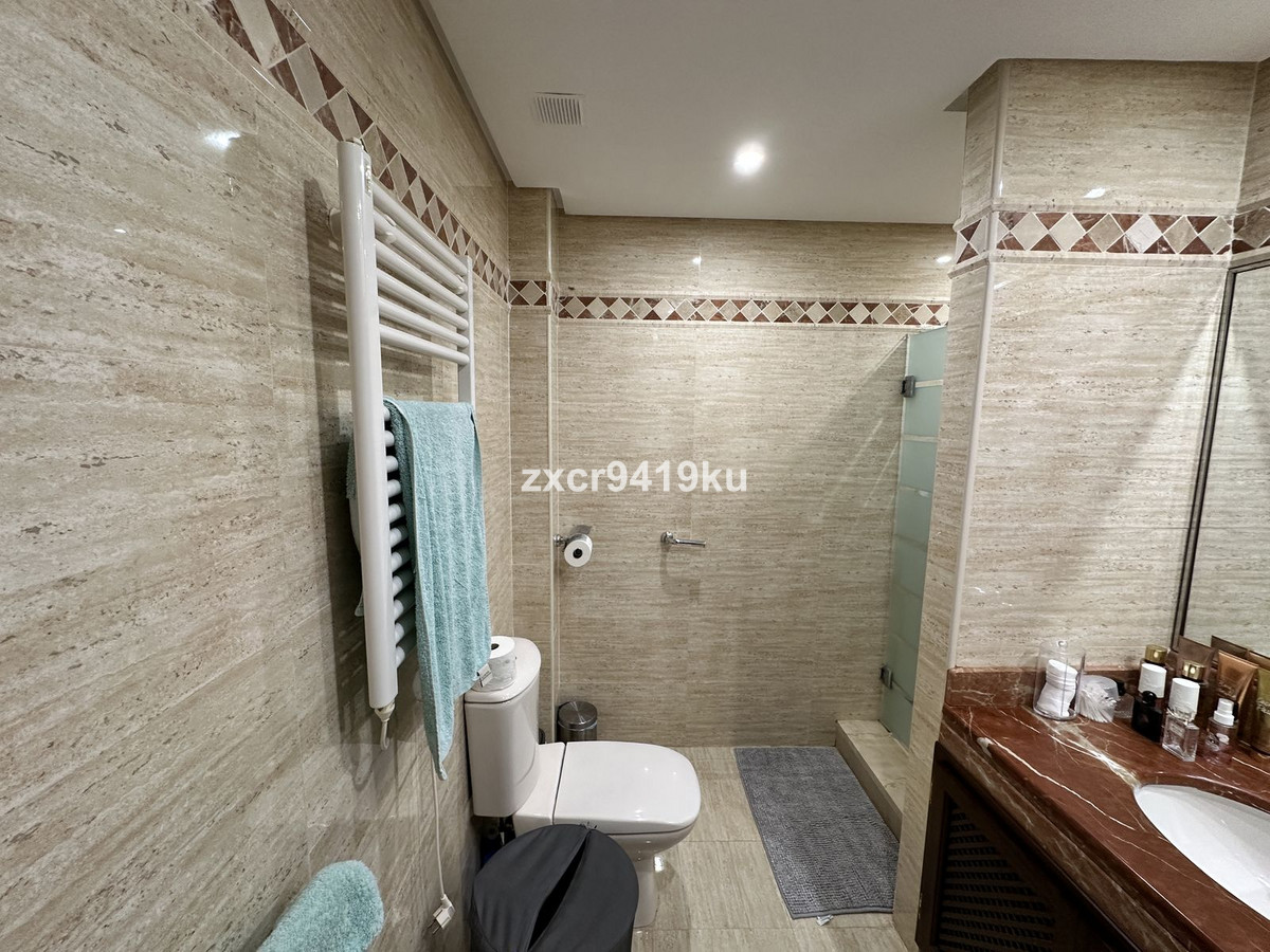 Se vende Apartamento Planta Baja de 2 dormitorios en Costa Del Sol, Málaga, España
