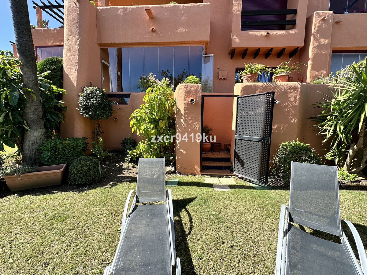 Se vende Apartamento Planta Baja de 2 dormitorios en Costa Del Sol, Málaga, España