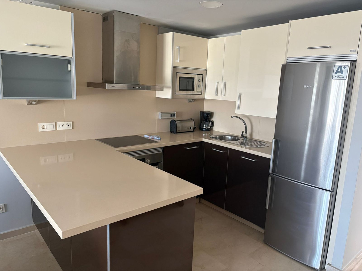Se vende Apartamento Planta Media de 2 dormitorios en Costa Del Sol, Málaga, España