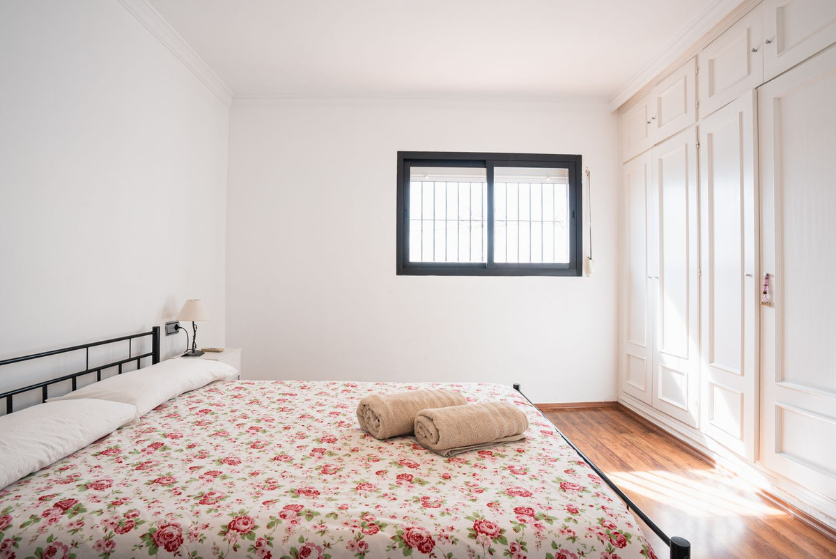 4 Bed Townhouse for sale in Istán Costa Del Sol, Málaga, Spain