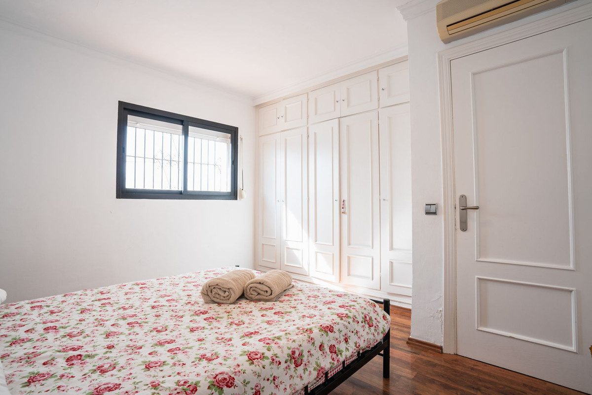 4 Bed Townhouse for sale in Istán Costa Del Sol, Málaga, Spain