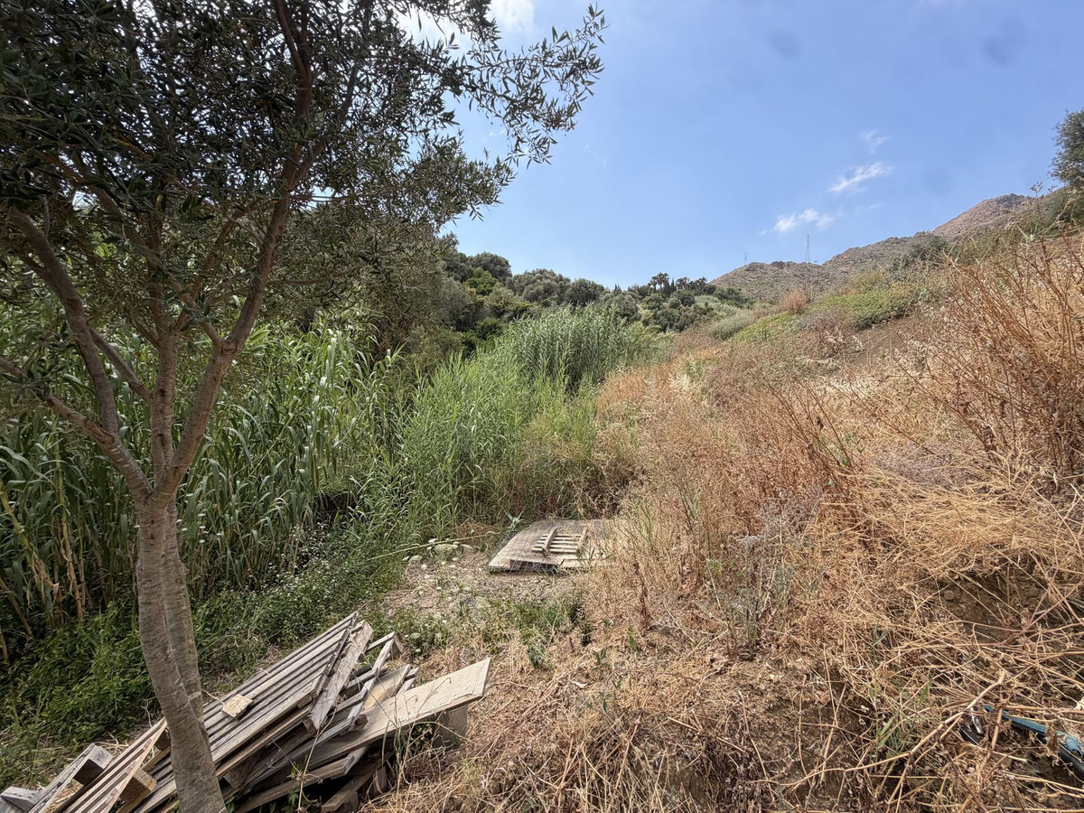 Se vende Terreno Rustico  en Costa Del Sol, Málaga, España