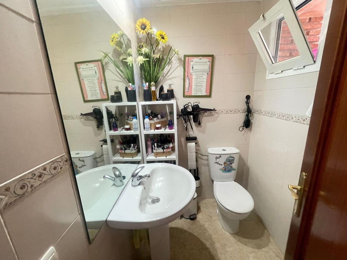 3 Bed Townhouse for sale in Estepona Costa Del Sol, Málaga, Spain