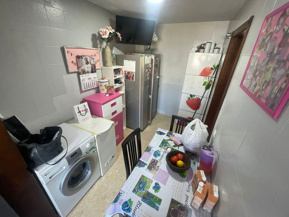 3 Bed Townhouse for sale in Estepona Costa Del Sol, Málaga, Spain