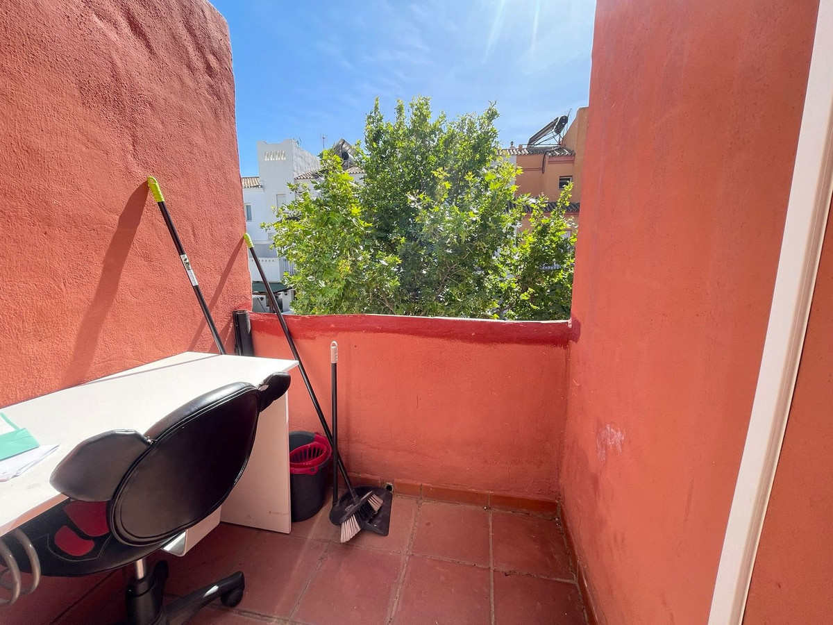 3 Bed Townhouse for sale in Estepona Costa Del Sol, Málaga, Spain