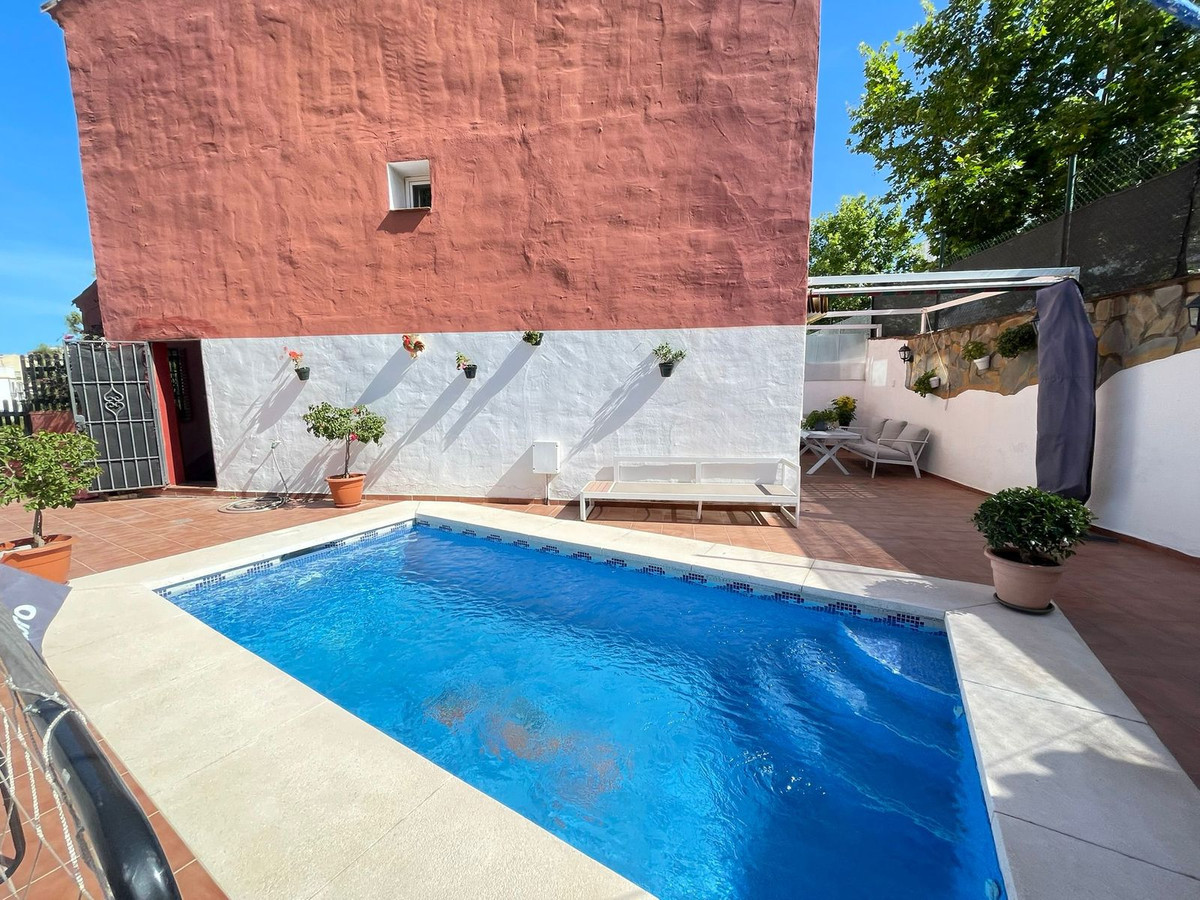 3 Bed Townhouse for sale in Estepona Costa Del Sol, Málaga, Spain