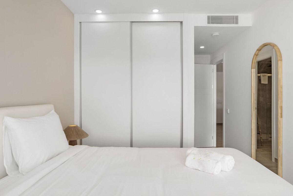 Se vende Apartamento Planta Baja de 2 dormitorios en Costa Del Sol, Málaga, España