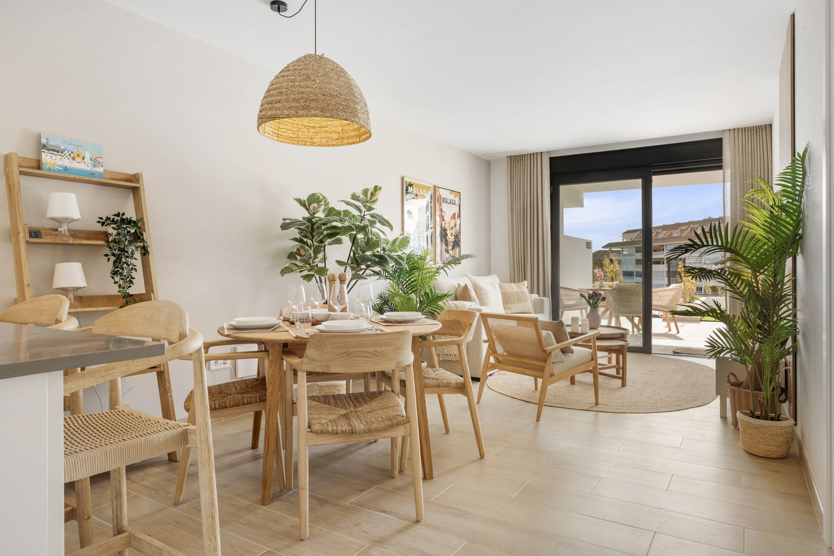 Se vende Apartamento Planta Baja de 2 dormitorios en Costa Del Sol, Málaga, España