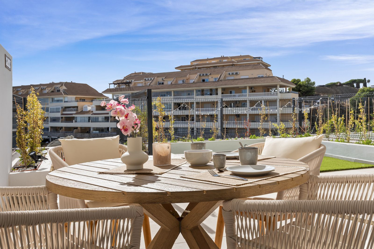 Se vende Apartamento Planta Baja de 2 dormitorios en Costa Del Sol, Málaga, España