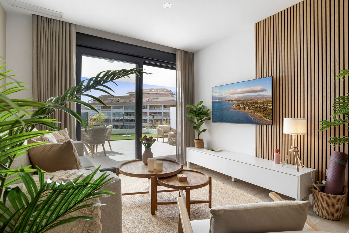 Se vende Apartamento Planta Baja de 2 dormitorios en Costa Del Sol, Málaga, España