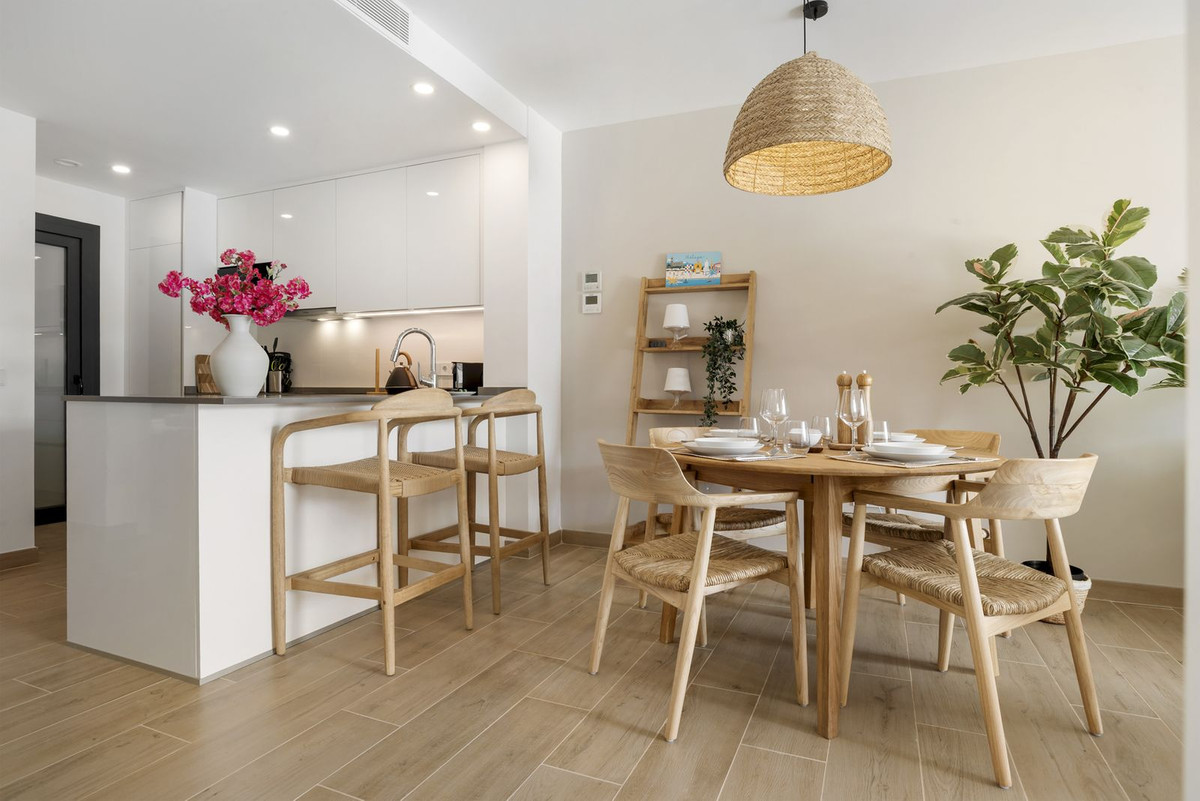 Se vende Apartamento Planta Baja de 2 dormitorios en Costa Del Sol, Málaga, España